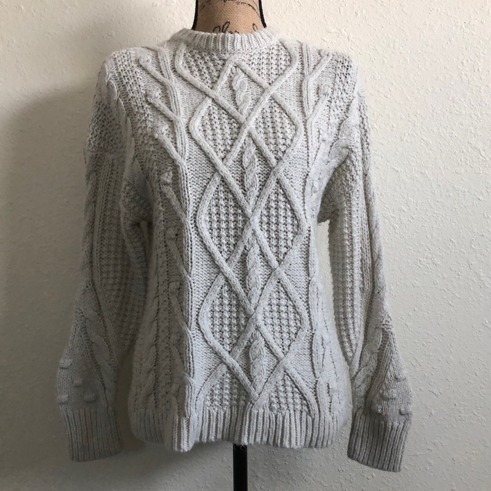 Universal Thread Cream Cable Knit Sweater